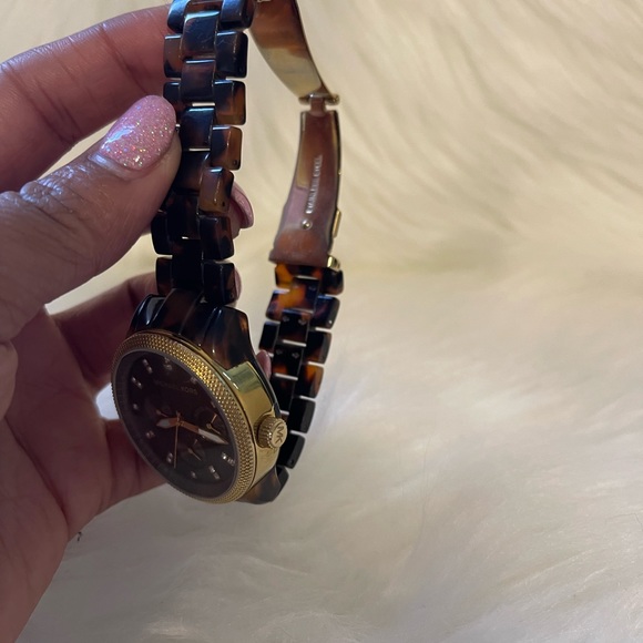 Michael Kors - Picture 4 of 5